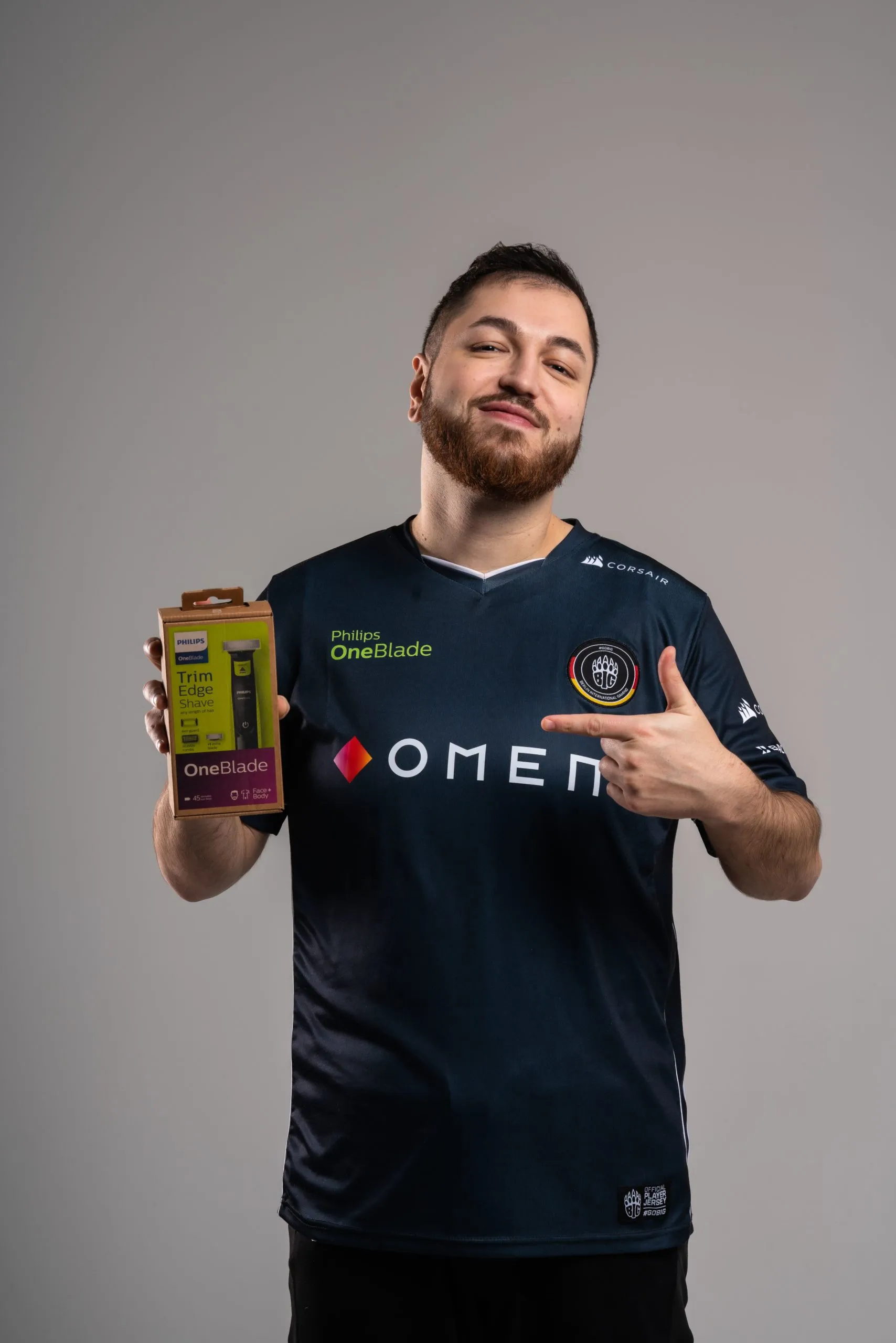 A BIG player with the Philips OneBlade, shot at BIG Studio